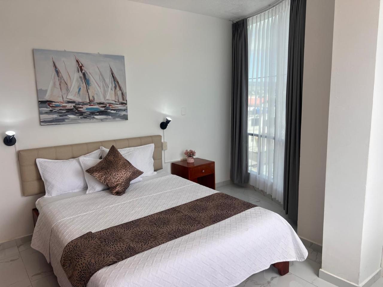 Hostal Carliza Puerto Ayora  Bagian luar foto